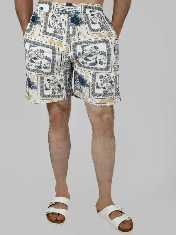 Men_White_Paisley_Printed_Shorts