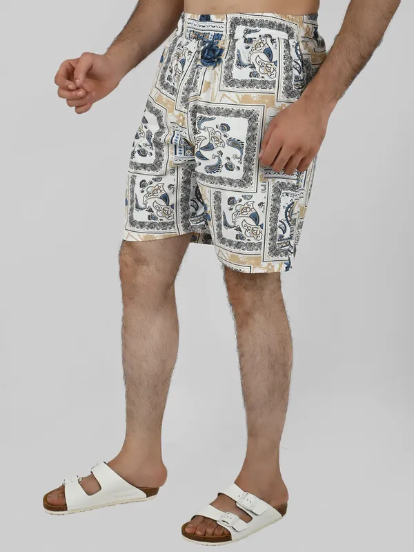 Men_White_Paisley_Printed_Shorts