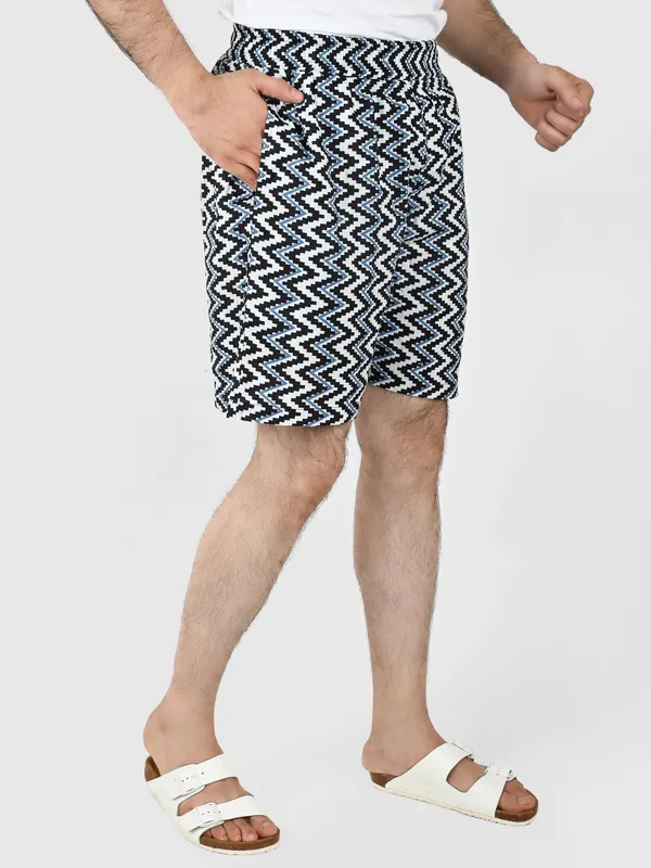 Men_Navy_Zig-Zag_Printed_Shorts