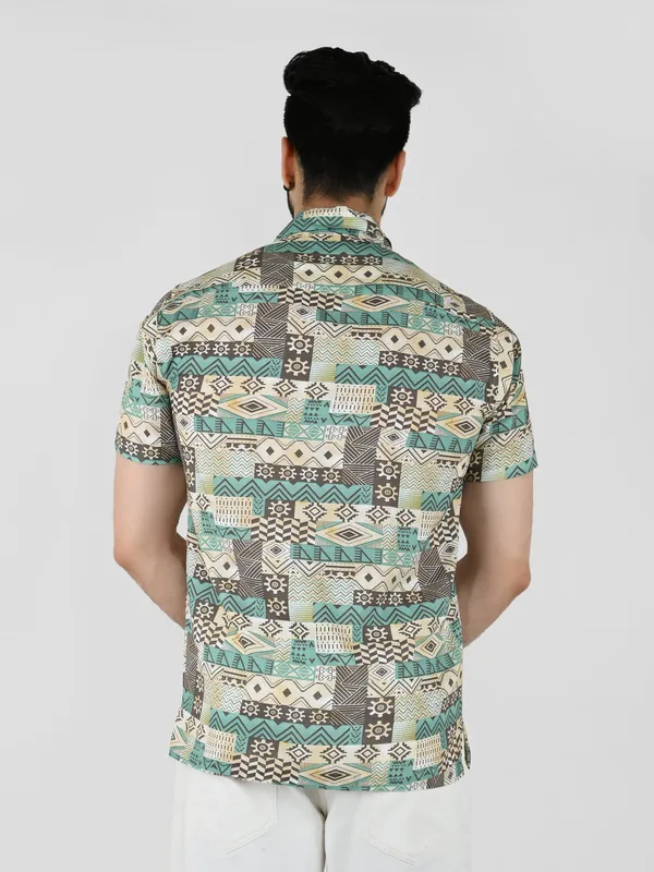 Green_&_White_Paisley_Printed_Regular_fit_Collared_Casual_Shirt_for_Men
