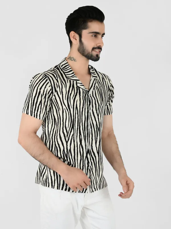 Men_Zebra_Printed_Casual_Shirt