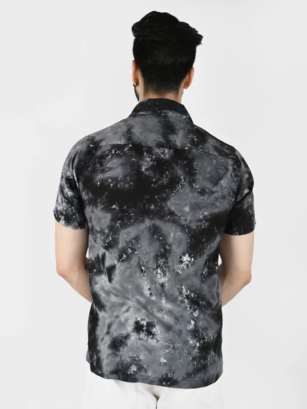 Black_Tie_&_Dye_Printed_Regular_fit_Collared_Casual_Shirt_for_Men
