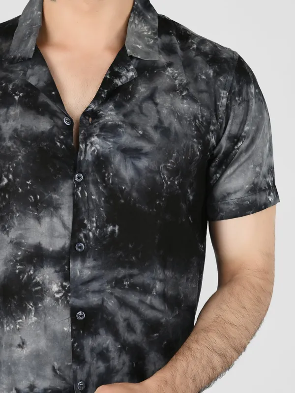 Black_Tie_&_Dye_Printed_Regular_fit_Collared_Casual_Shirt_for_Men