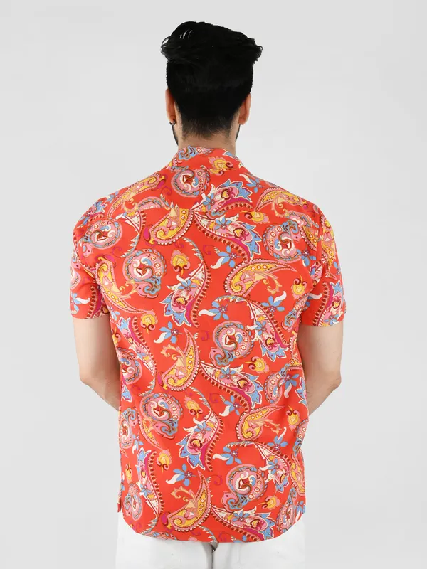 Red_Paisley_Printed_Printed_Regular_fit_Collared_Casual_Shirt_for_Men