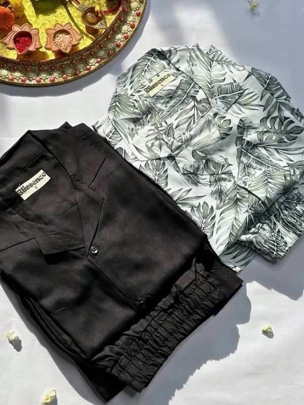 Dapper_Duo_solid_and_Printed_Regular_fit_Collared_Casual_Shirt_for_Men