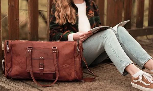 Brown_Leather_Square_Duffle_Travel_Bag_