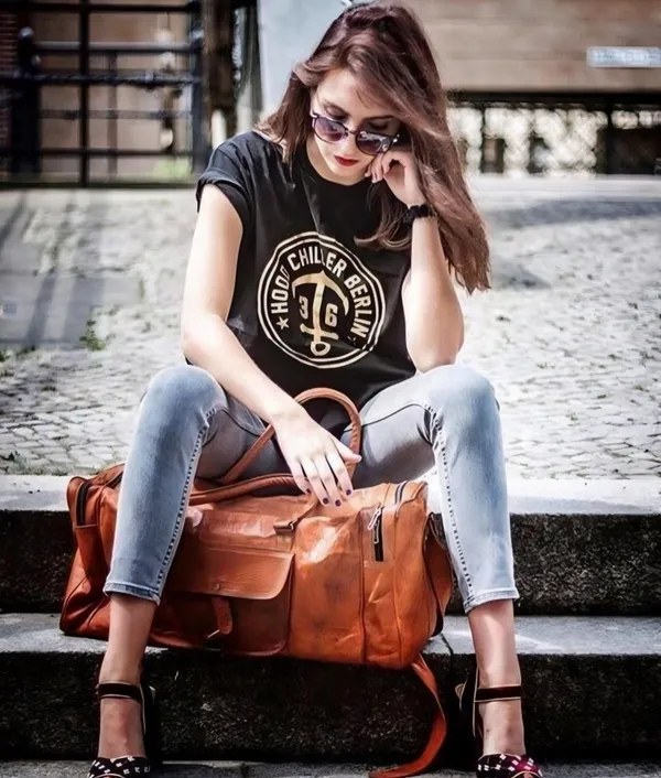 Brown_Leather_Square_Duffle_Travel_Bag_