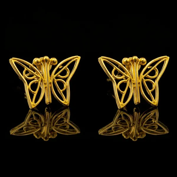 Gold_Plated_Butterfly_Stud_Elegant_Brass_Fashion_Jewellery_Earrings_For_Women_And_Girl