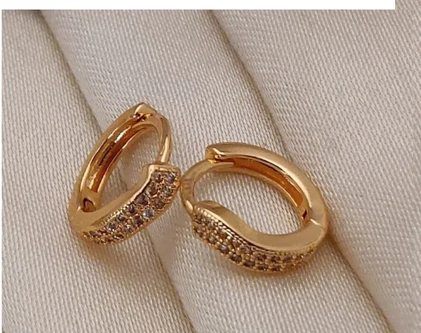 Gold_Textured_Mosaic_Copper_Huggie_Tone_Geometric_Small_Hoop_With_Crystal_Inlay_Earrings_For_Women_And_Girl
