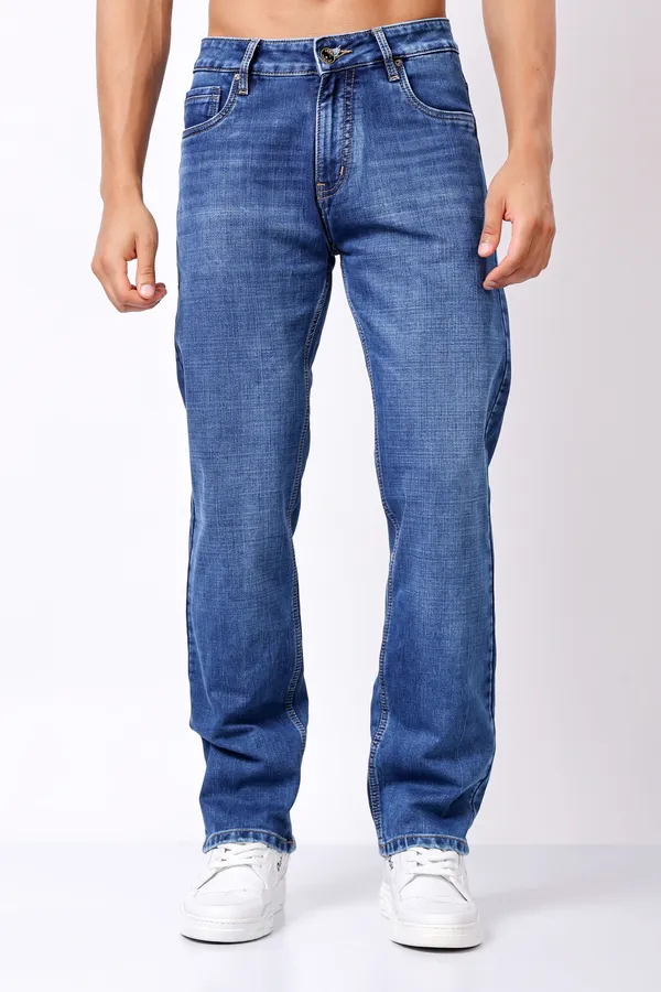Blue_Comfort_Fit_Jeans_For_Men
