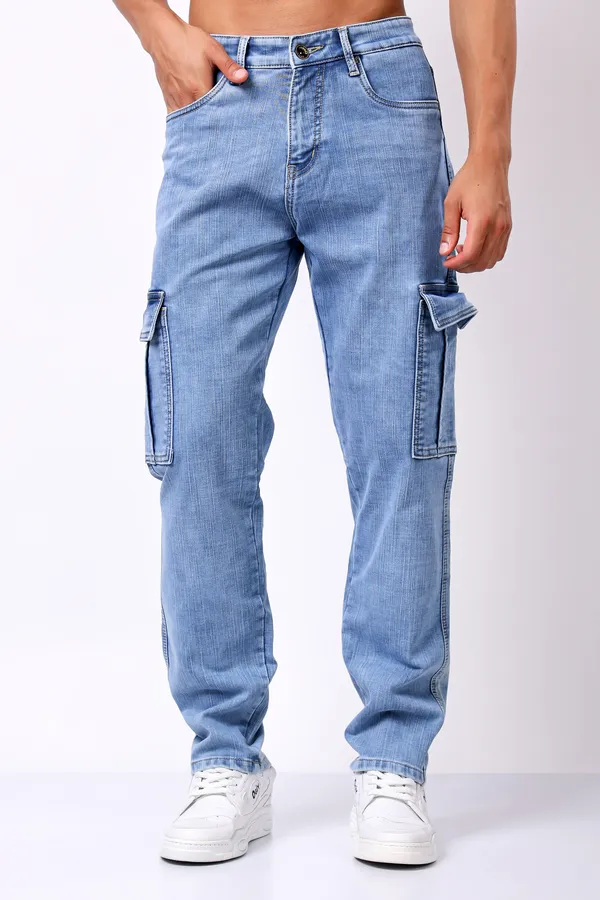 Light_Blue_Relaxed_Fit_Jeans_For_Men
