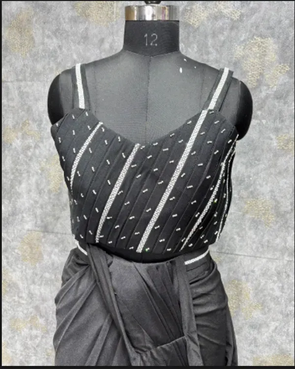 Black_Trendy_Unstitched_Blouse_With_Drape_Saree_For_Women
