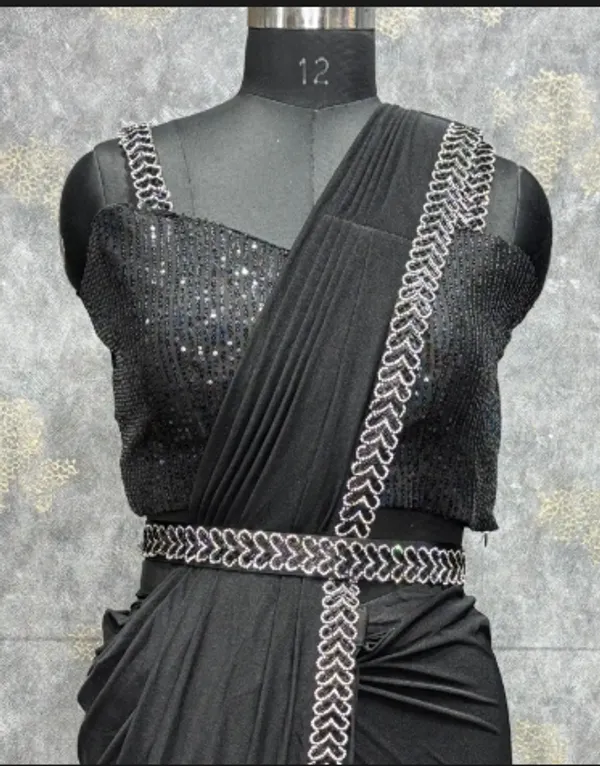 Black_Trendy_Unstitched_Blouse_With_Drape_Saree_For_Women