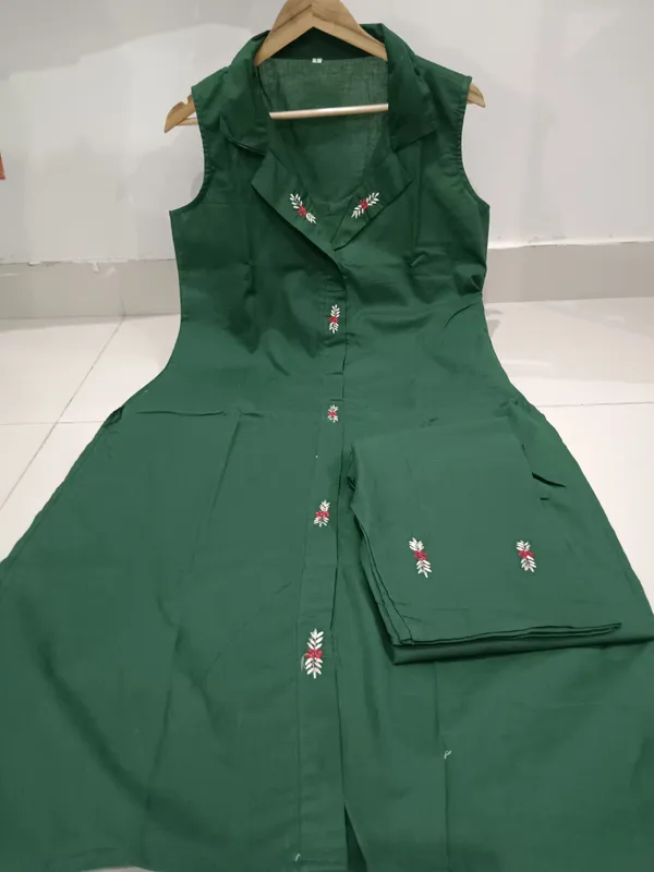 Green_Cotton_Kurta_&_Pant_Set_For_Women