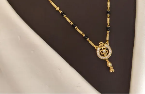 Gold_Plated__Daily_Wear_Mangalsutar_Women_|_Premium_Designer_Mangalsutra