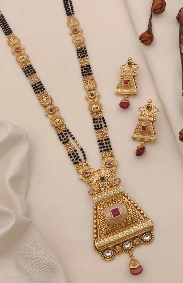 Gold_Plated_Mangalsutar_Women_|_Premium_Designer_High_Brass_Gold_Mangalsutra
