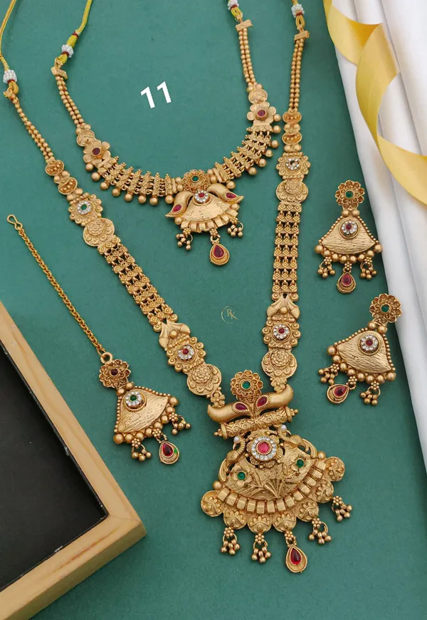 Gold_Plated_Necklace_Combo_Set_Women