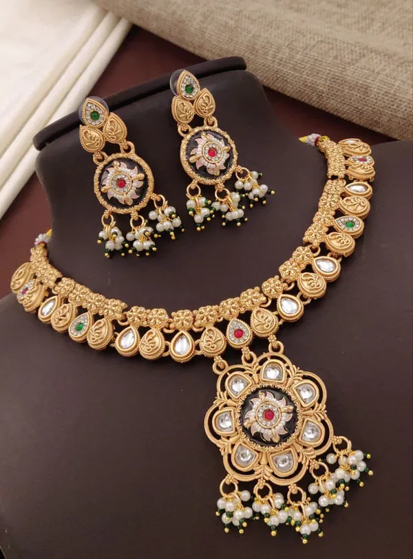 Gold_Plated_Premium_Quality_Necklace_For_Women