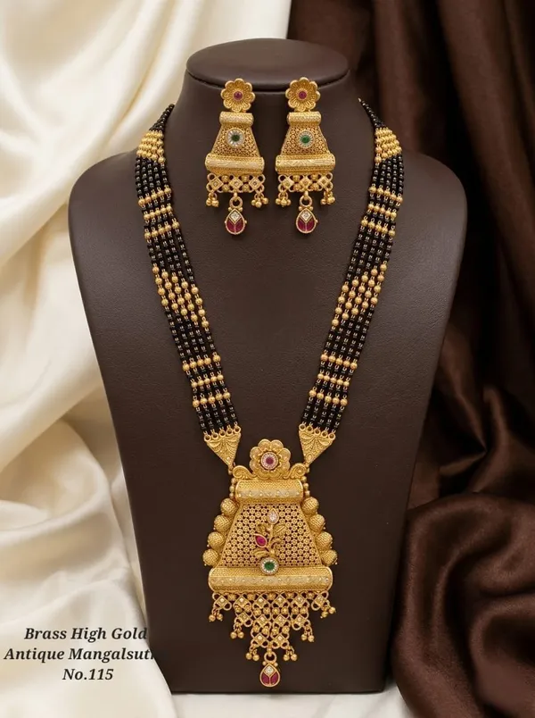 High_Gold_Pleated_Rajwadi_Mangalsutra_|_Women_