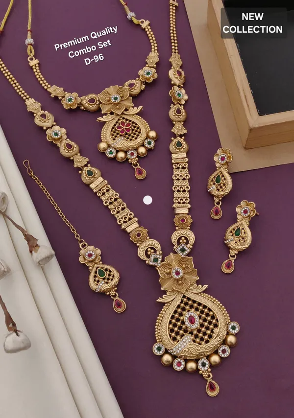 Gold_Plated_Necklace_For_Women_|_Premium_Designer_NecklaceSetCombo