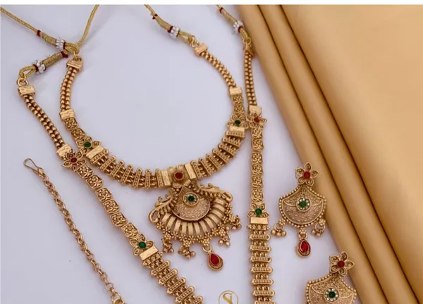 Gold_Plated_Necklace_Comboset|_Premium_Designer