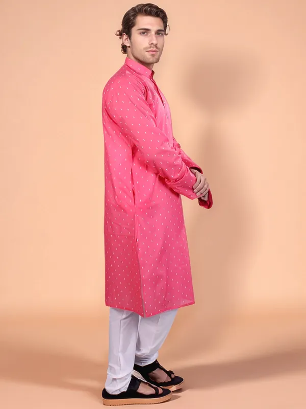Pink_Cotton_Kurta_And_Pajama_For_Men