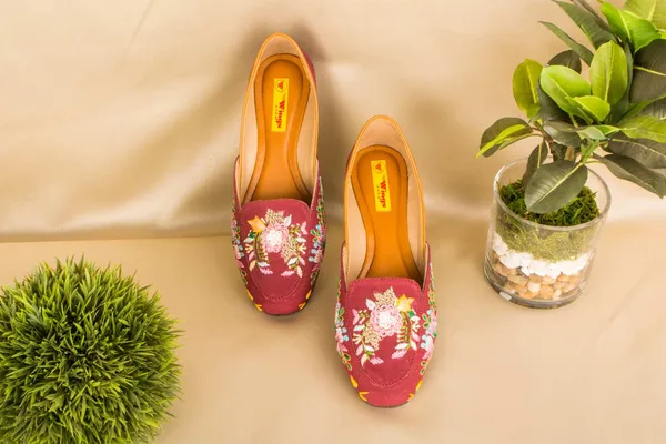 Flora_Cherry