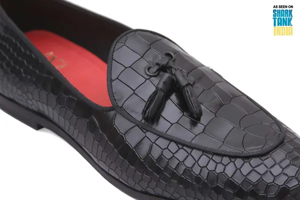 Woburn_Black
