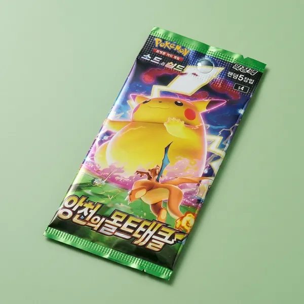 Pokemon_S4_Amazing_Volt_Tackle_Tcg_Gaming_Cards_Company_Seal_Authentic_Korean_V
