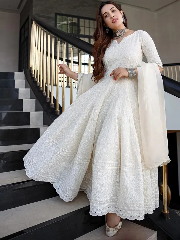 Snow_White_Ethnic_Chikankari_Cotton_Anarkali_For_Women