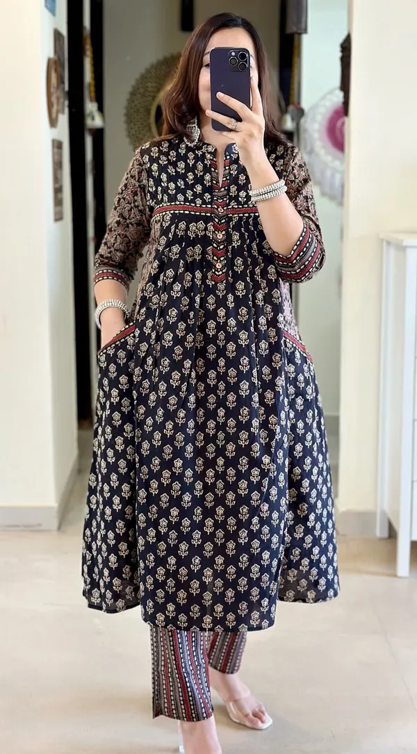 FANCY_COTTON_MILL_PRINTED_BLACK_TOP_BOTTOM_WITH_DUPATTA_SET