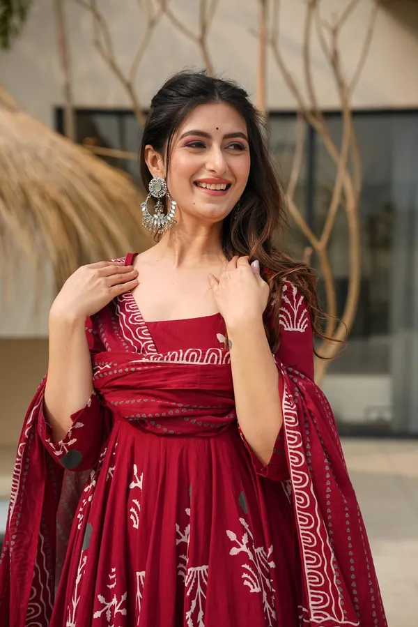 Red_Premium_Discharge_Print_Anarkali_Suit_Set_With_Pant_And_Dupatta_For_Women