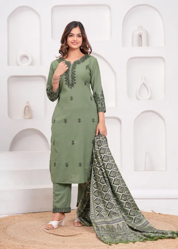 Libas_India_Green_embroided_cotton_kurta_and_pant_set_with_dupatta