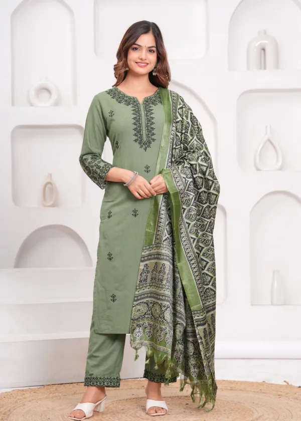 Libas_India_Green_embroided_cotton_kurta_and_pant_set_with_dupatta