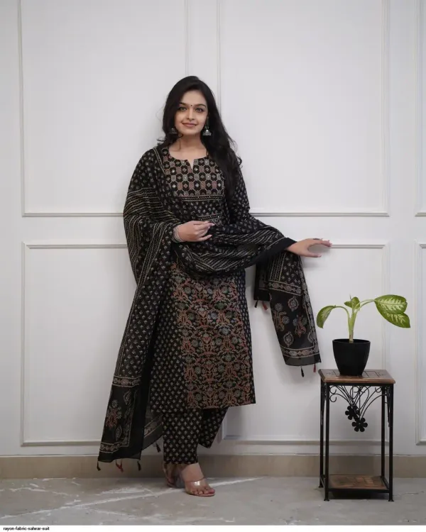 Black_Cotton_Mill_Printed_Anarkali_For_Women