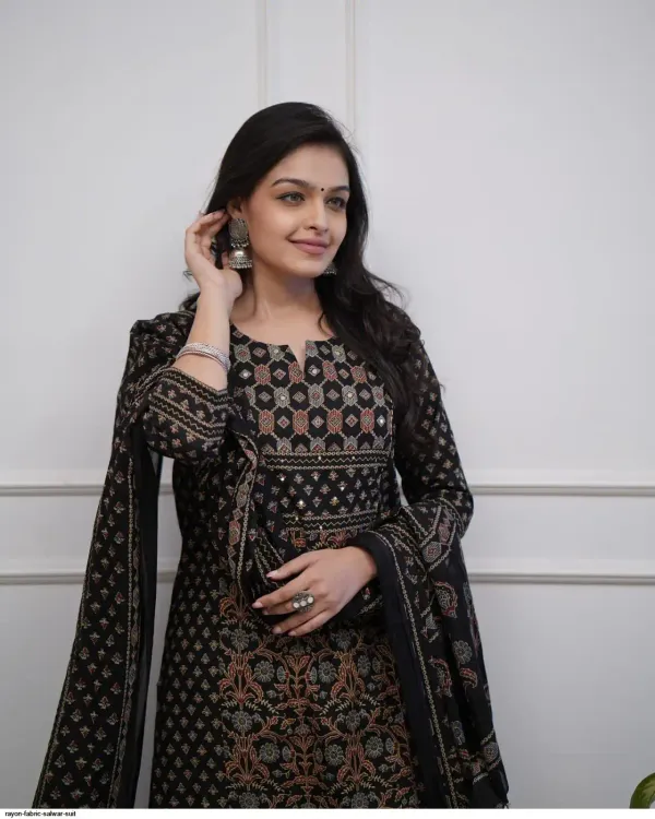 Black_Cotton_Mill_Printed_Anarkali_For_Women