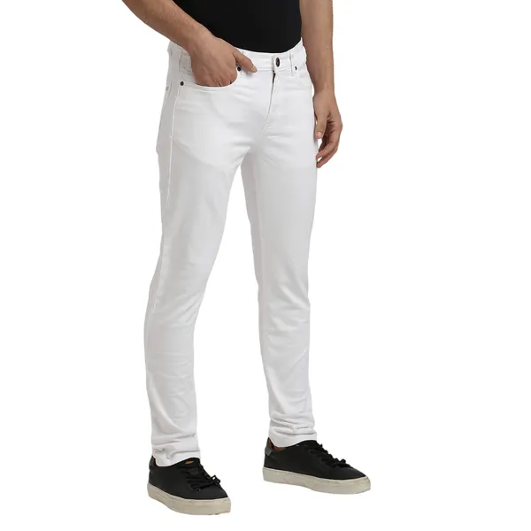 White_Casual_Denim_Jeans_For_Men