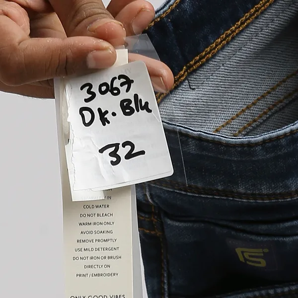 Dark_Blue_Casual_Denim_Jeans_For_Men