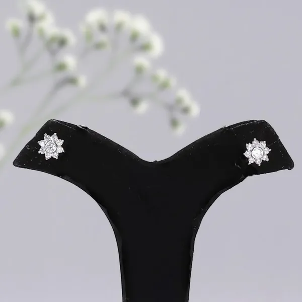 Silver_AAA_Grade_Amercian_Diamond_Stud_Earrings_Rhodium_Plating_For_Women