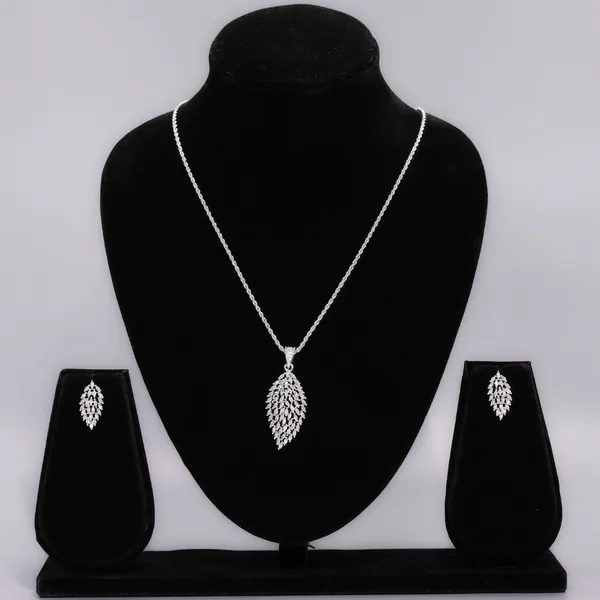 White_Leaf_Mist_AAA_Grade_American_Diamond_Pendant_And_Earring_Rhodium_Plating_Set_For_Women
