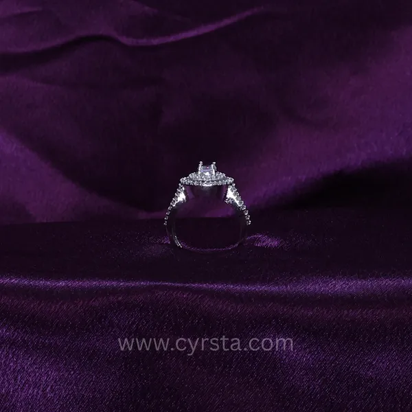 Classic_American_Diamond_Ring