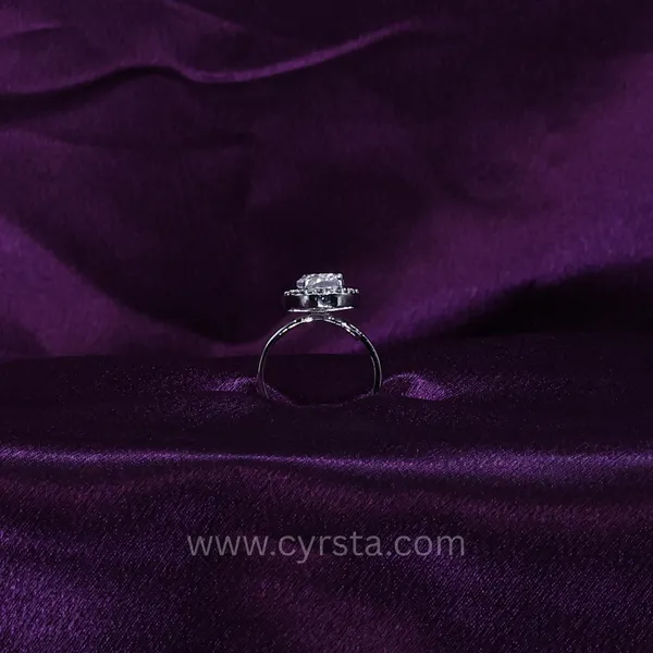 Petal_Design_American_Diamond_Ring