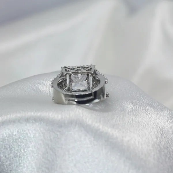 Silver_&_White_Pure_Radiance_American_Diamond_Ring
