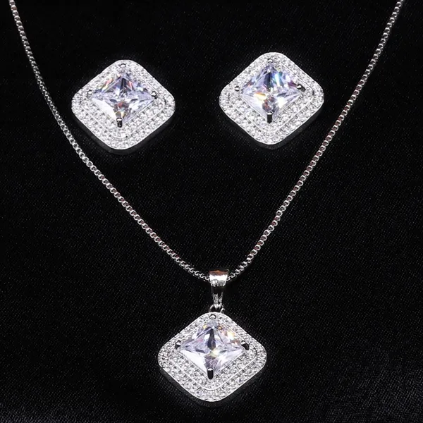 Silver_Sparkling_Silver_American_Diamond_Pendant_&_Earring_Set_For_Women