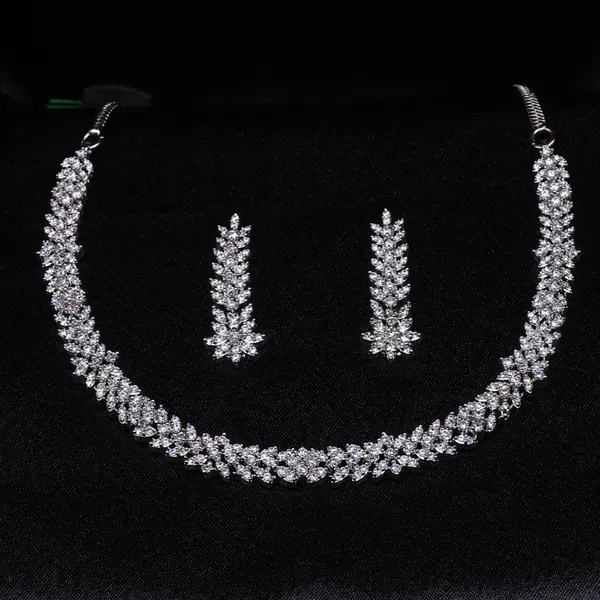 Luxe_Laurel_CZ_American_Diamond_Necklace_and_Earring_set_for_Women
