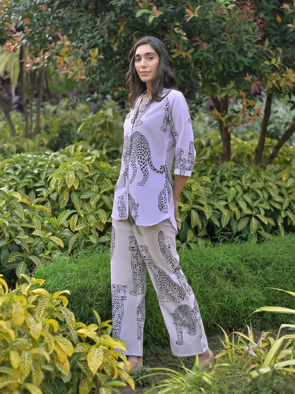 White_Cotton_Fabric_Digital_Print_Co-Ord_Set_For_Women