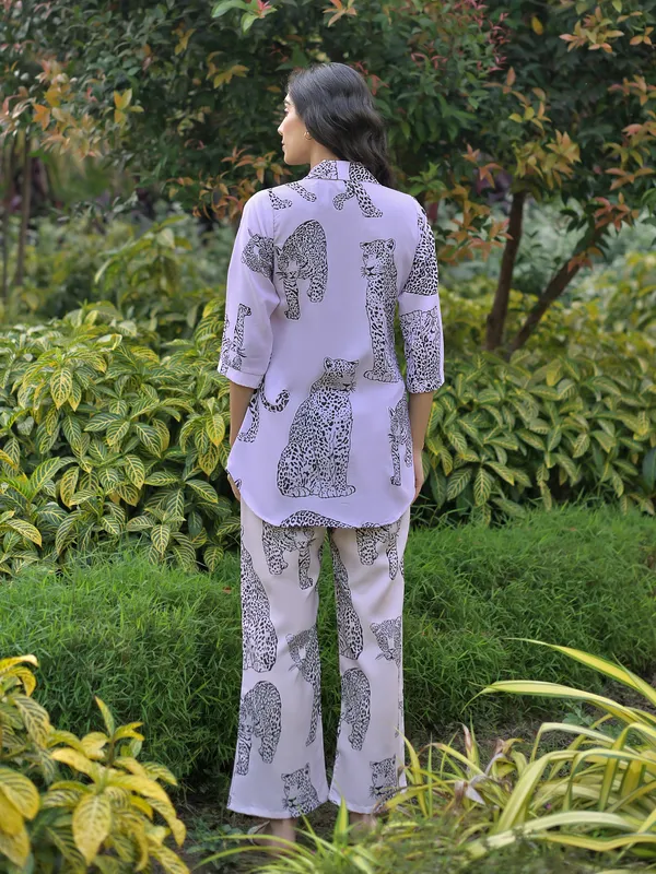 White_Cotton_Fabric_Digital_Print_Co-Ord_Set_For_Women