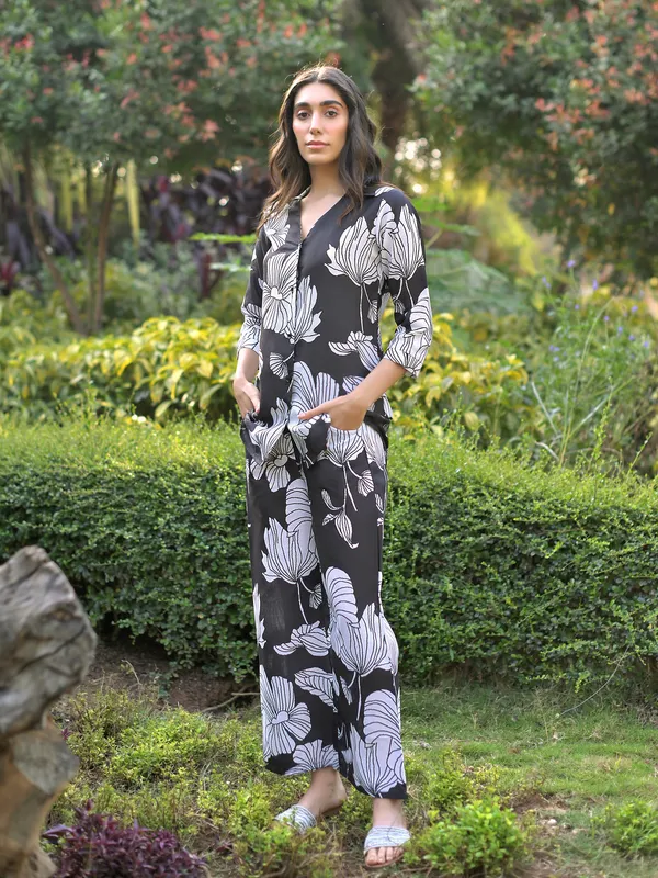 Black_&_White_Cotton_Blend_Digital_Print_Co-Ord_Set_For_Women