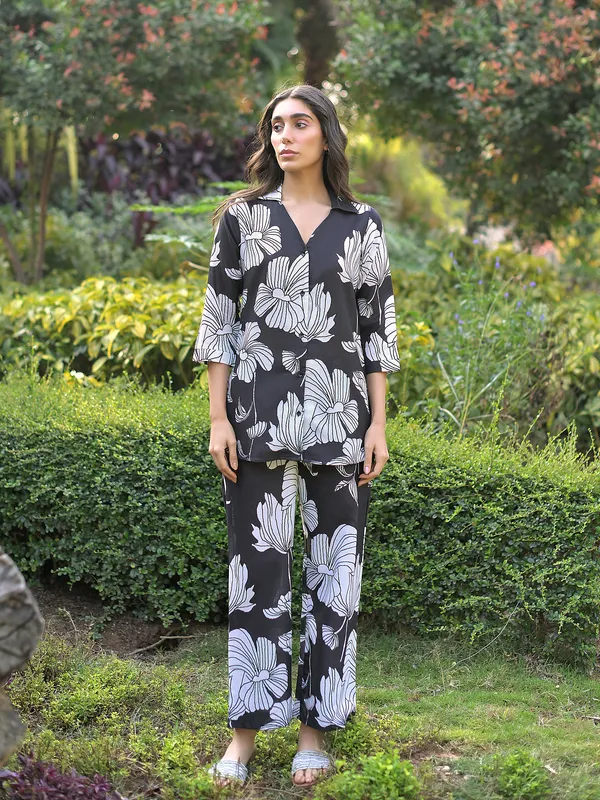 Black_&_White_Cotton_Blend_Digital_Print_Co-Ord_Set_For_Women