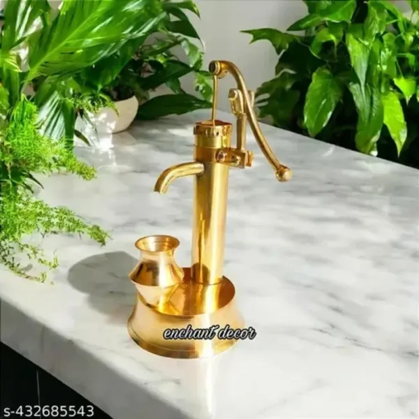 Craft_Cooper_Brass_Hand_Pump_Nal_Miniature_Toy_for_Children_Playing_in_Working_Conditions_(2.5x5_inch)